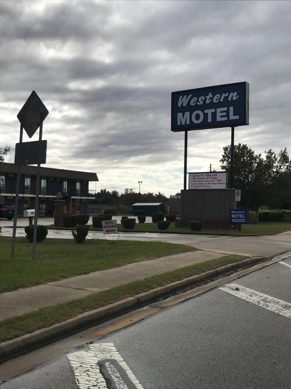 Western Motel Brinson Crossing Εξωτερικό φωτογραφία